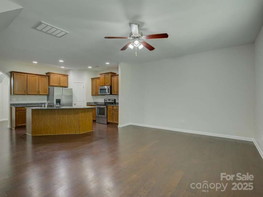 1916 Aston Mill Place, Charlotte, NC 28273.  MLS# CAR4278175, YatesRealty ID 32838. 