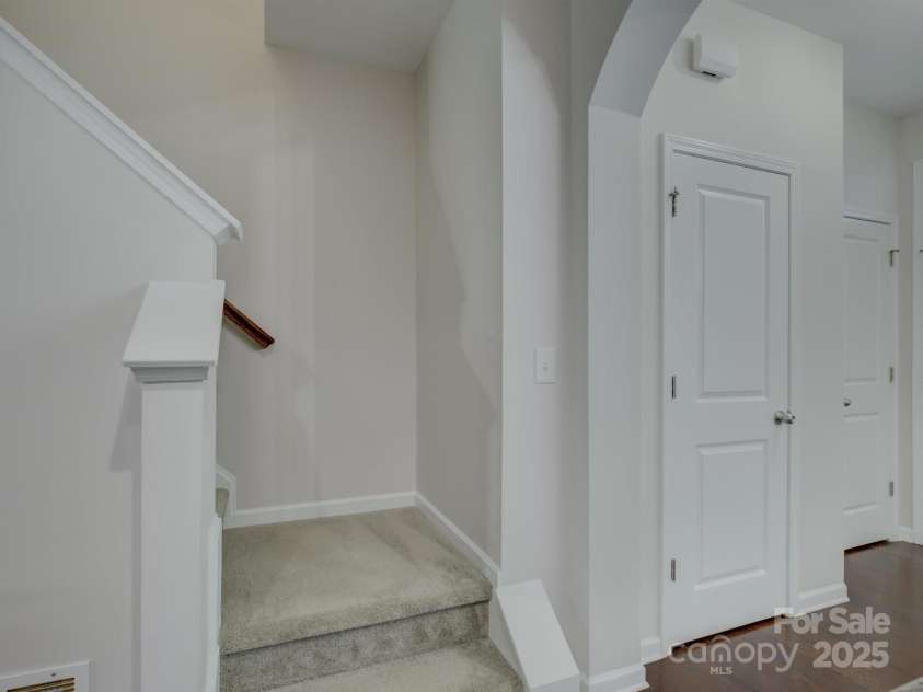 1916 Aston Mill Place, Charlotte, NC 28273.  MLS# CAR4278175, YatesRealty ID 32838. 