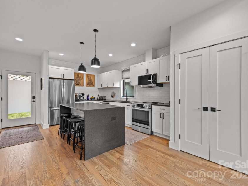 104 Deaver Street, Asheville, NC 28806.  MLS# CAR4268895, YatesRealty ID 32839. 