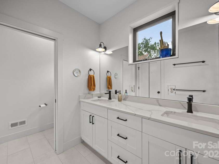 104 Deaver Street, Asheville, NC 28806.  MLS# CAR4268895, YatesRealty ID 32839. 