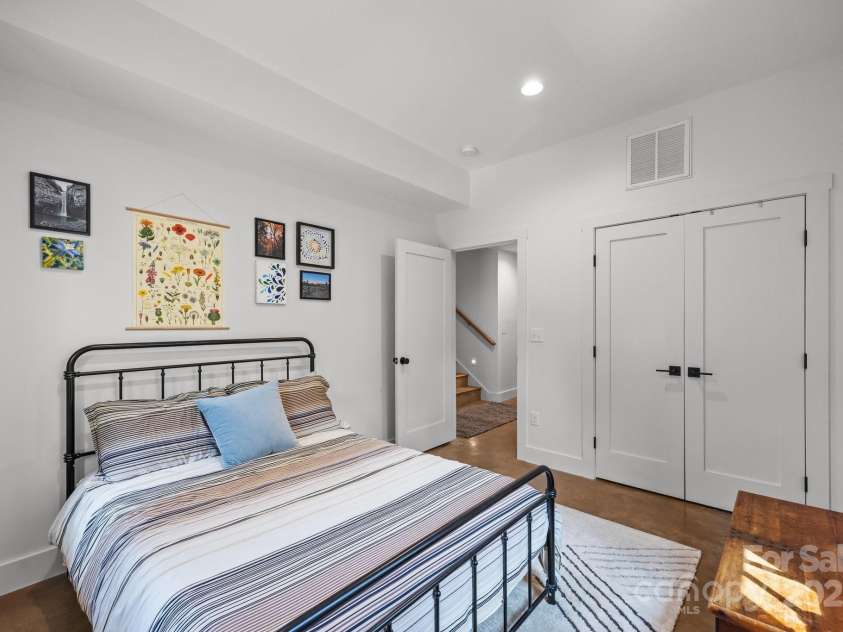 104 Deaver Street, Asheville, NC 28806.  MLS# CAR4268895, YatesRealty ID 32839. 