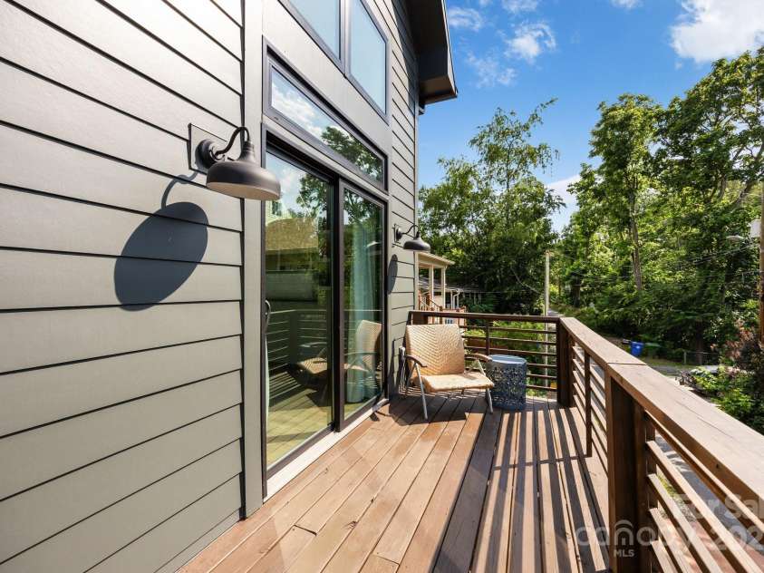 104 Deaver Street, Asheville, NC 28806.  MLS# CAR4268895, YatesRealty ID 32839. Main level access front deck