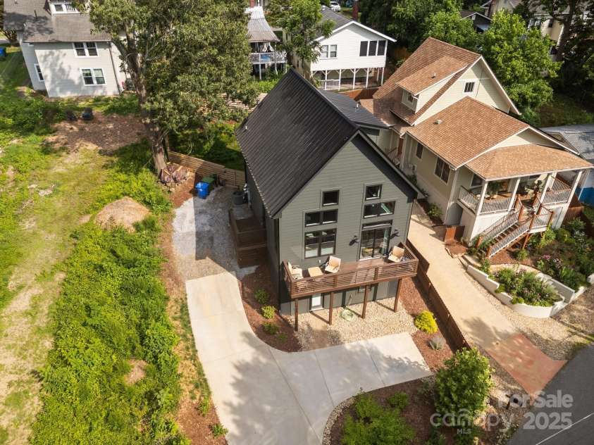 104 Deaver Street, Asheville, NC 28806.  MLS# CAR4268895, YatesRealty ID 32839. Space for 4-5 cars!