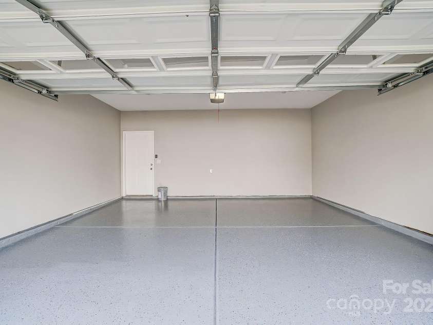 10011 Forest View Lane, Charlotte, NC 28213.  MLS# CAR4231643, YatesRealty ID 3284. 