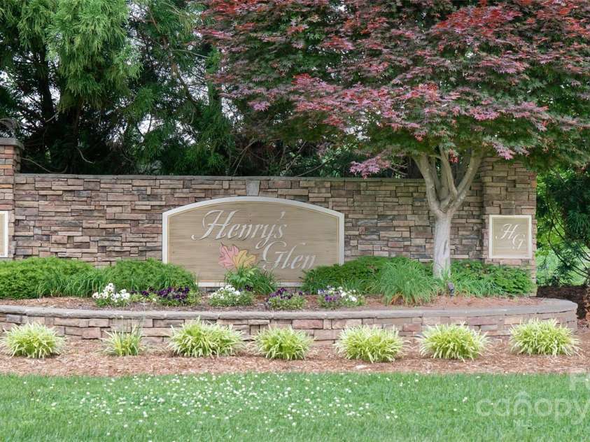 102 Ivy Court, Morganton, NC 28655.  MLS# CAR4304764, YatesRealty ID 3284. 