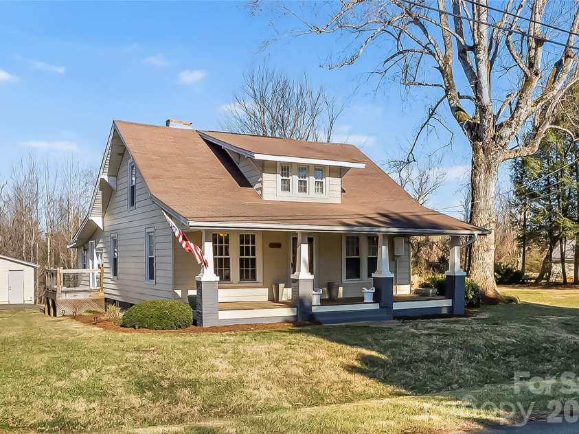 110 Garrison Road, Morganton, NC 28655.  MLS# CAR4338048, YatesRealty ID 3284. 