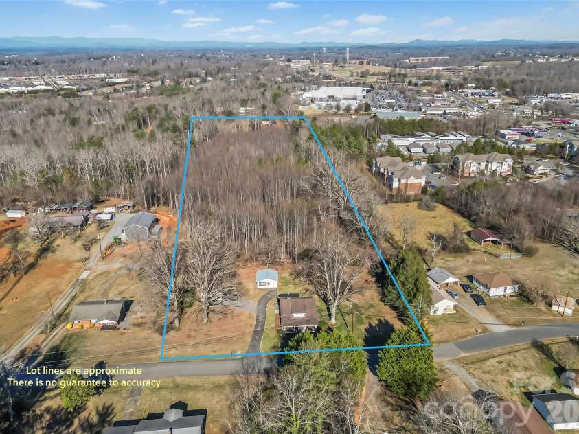 110 Garrison Road, Morganton, NC 28655.  MLS# CAR4338048, YatesRealty ID 3284. 