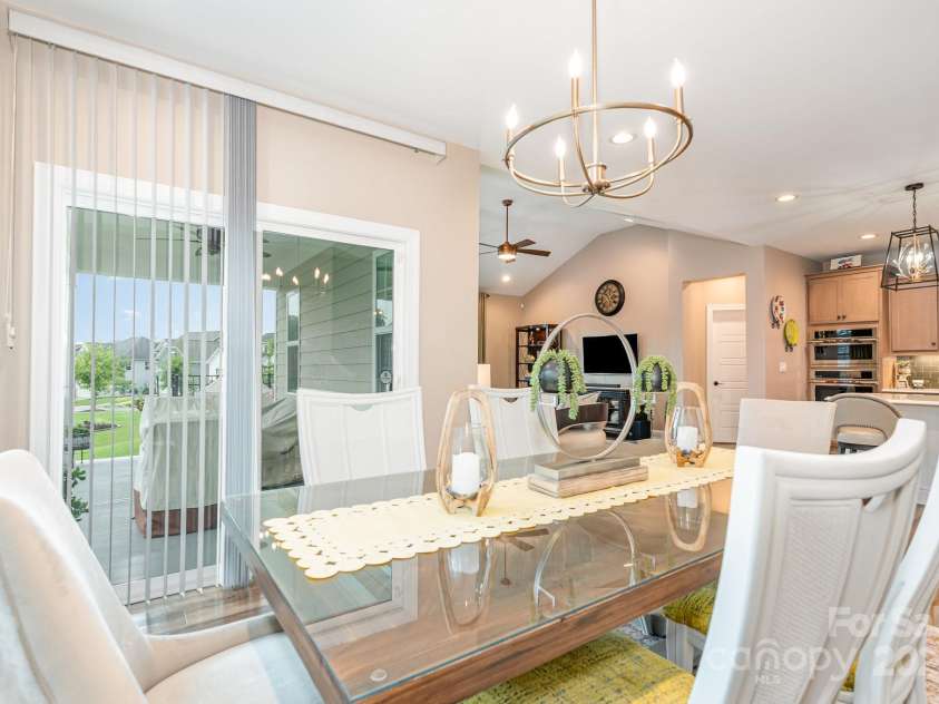 1157 Overlake Drive, Belmont, NC 28012.  MLS# CAR4288005, YatesRealty ID 32840. 