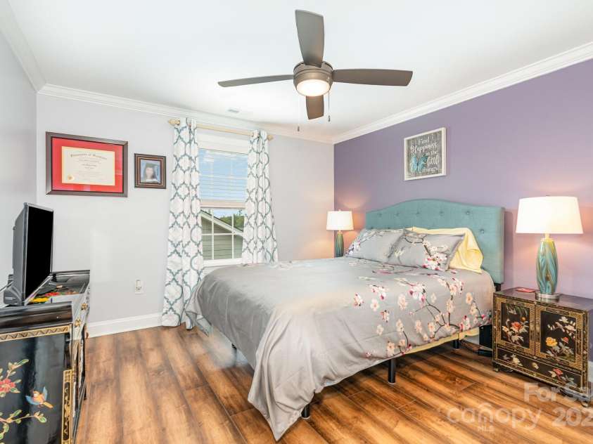 1157 Overlake Drive, Belmont, NC 28012.  MLS# CAR4288005, YatesRealty ID 32840. 