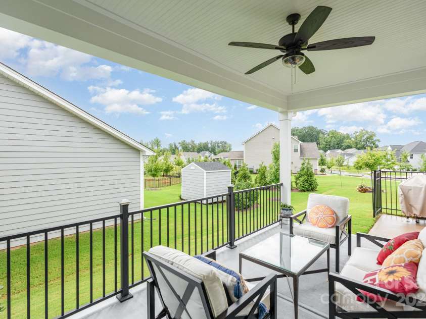 1157 Overlake Drive, Belmont, NC 28012.  MLS# CAR4288005, YatesRealty ID 32840. 