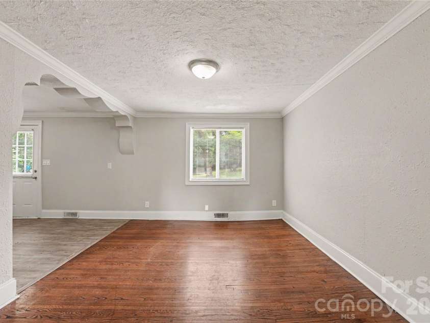 6931 Robinson Church Road, Charlotte, NC 28215.  MLS# CAR4397016, YatesRealty ID 32840. 