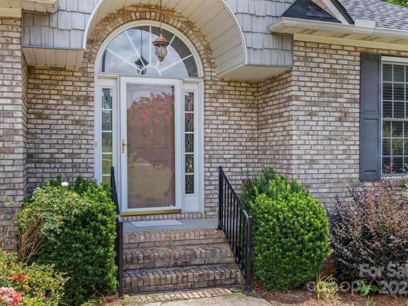 484 Mason Dickson Road, York, SC 29745.  MLS# CAR4276794, YatesRealty ID 32841. 