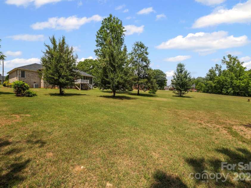 484 Mason Dickson Road, York, SC 29745.  MLS# CAR4276794, YatesRealty ID 32841. 