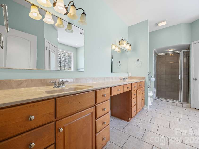 484 Mason Dickson Road, York, SC 29745.  MLS# CAR4276794, YatesRealty ID 32841. Owners Ensuite