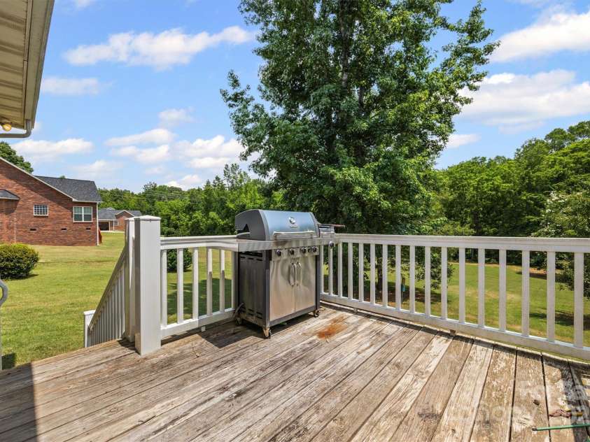 484 Mason Dickson Road, York, SC 29745.  MLS# CAR4276794, YatesRealty ID 32841. Rear Deck