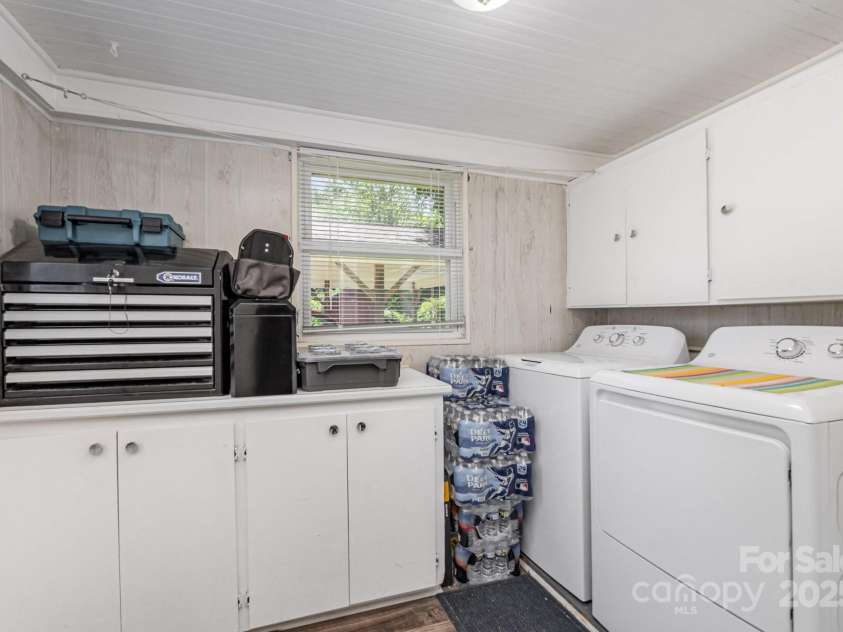 1306 Brantley Road, Kannapolis, NC 28083.  MLS# CAR4283302, YatesRealty ID 32843. 