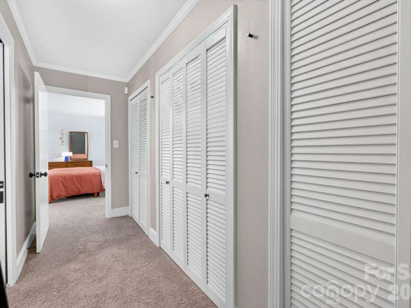 112 Crestwood Circle, Chester, SC 29706.  MLS# CAR4397080, YatesRealty ID 32844. 