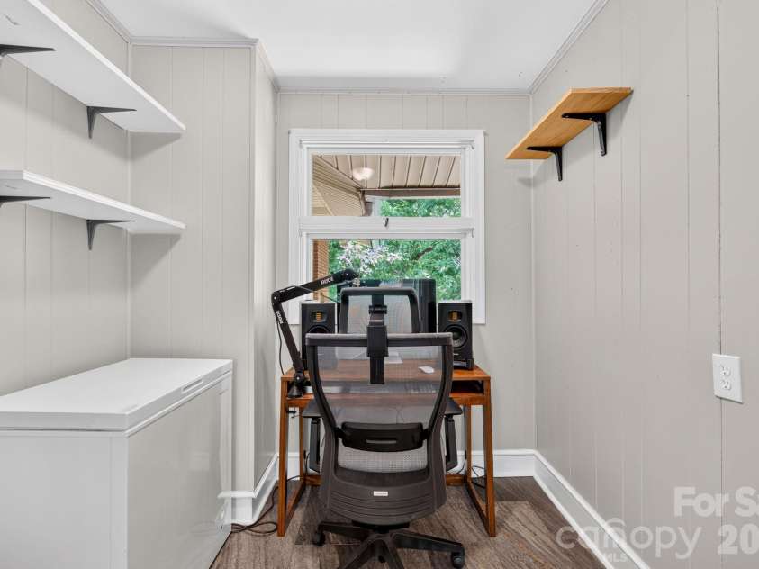 112 Crestwood Circle, Chester, SC 29706.  MLS# CAR4397080, YatesRealty ID 32844. 