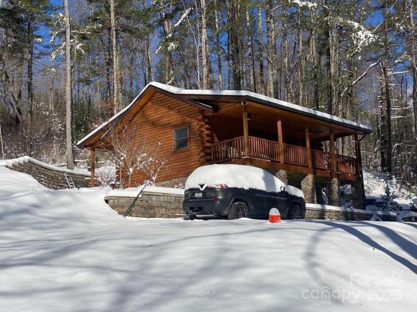 458 Rio Verde Drive, Zirconia, NC 28790.  MLS# CAR4289067, YatesRealty ID 32844. 