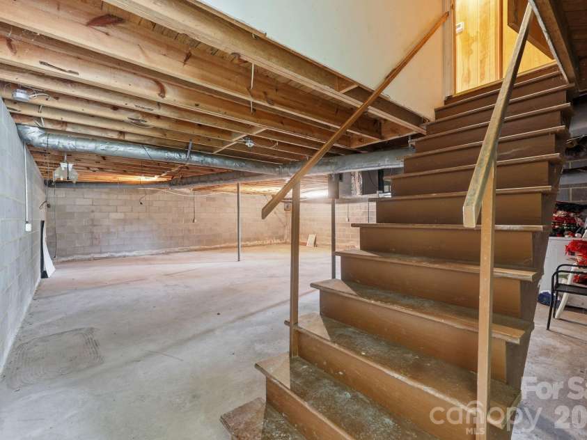 607 Ebenezer Road, Kannapolis, NC 28083.  MLS# CAR4397571, YatesRealty ID 32847. 