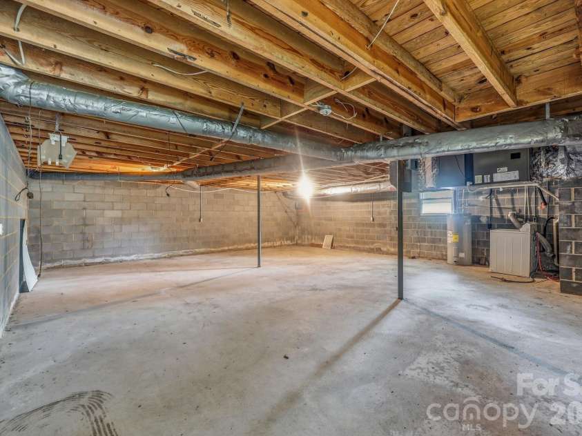 607 Ebenezer Road, Kannapolis, NC 28083.  MLS# CAR4397571, YatesRealty ID 32847. 