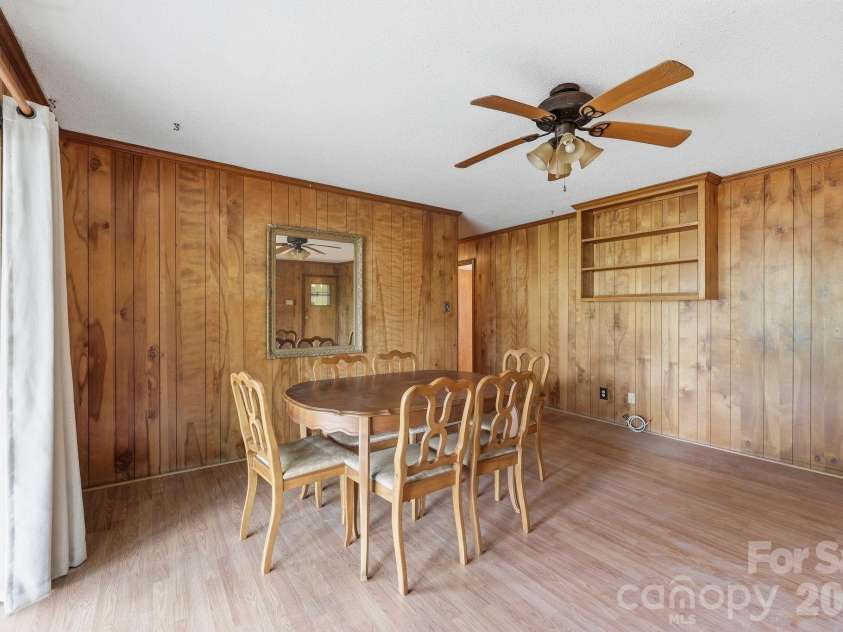 607 Ebenezer Road, Kannapolis, NC 28083.  MLS# CAR4397571, YatesRealty ID 32847. Dining area