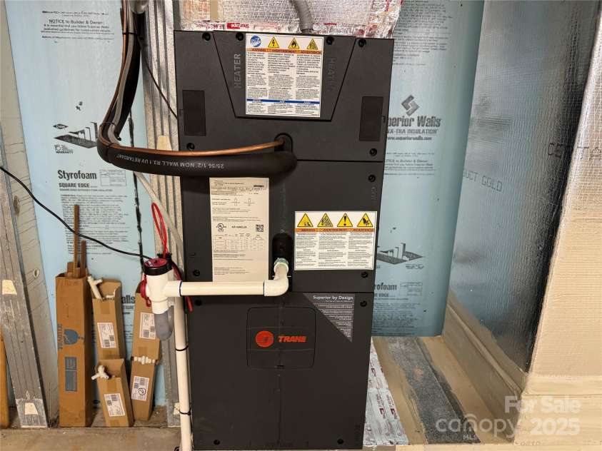 1519 Midland Drive, Hudson, NC 28658.  MLS# CAR4275002, YatesRealty ID 32848. 