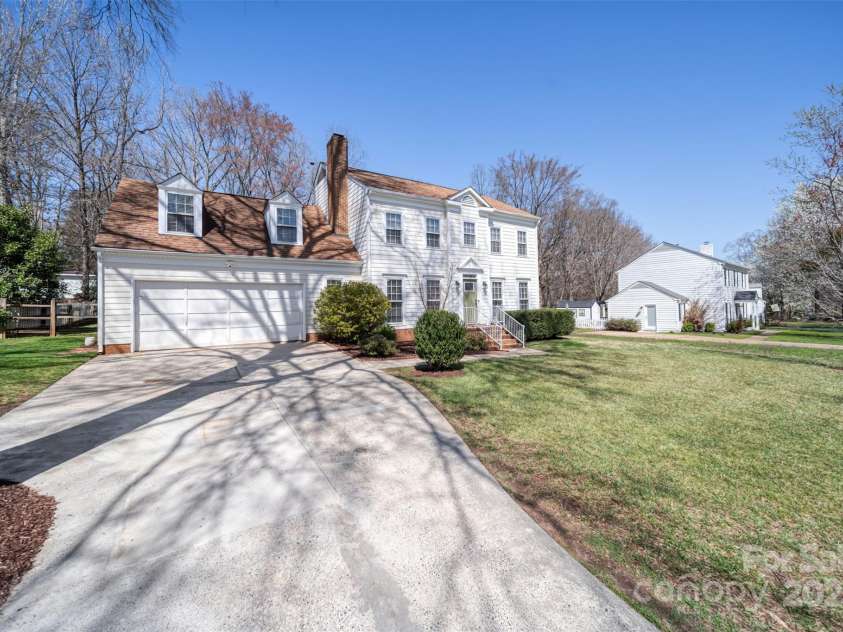 11929 Parks Farm Lane, Charlotte, NC 28277.  MLS# CAR4233949, YatesRealty ID 3285. 