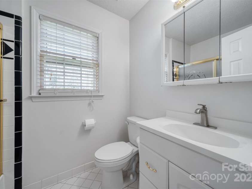 11929 Parks Farm Lane, Charlotte, NC 28277.  MLS# CAR4233949, YatesRealty ID 3285. 