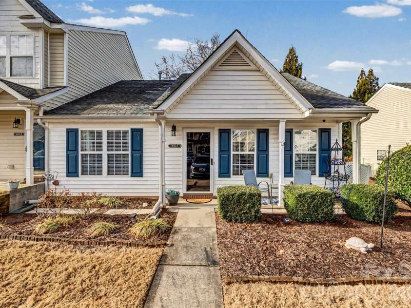 8037 Long House Lane, Fort Mill, SC 29707.  MLS# CAR4346472, YatesRealty ID 3285. 