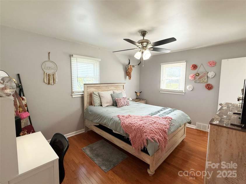 84 Azalea Drive, Waynesville, NC 28786.  MLS# CAR4285709, YatesRealty ID 32850. 