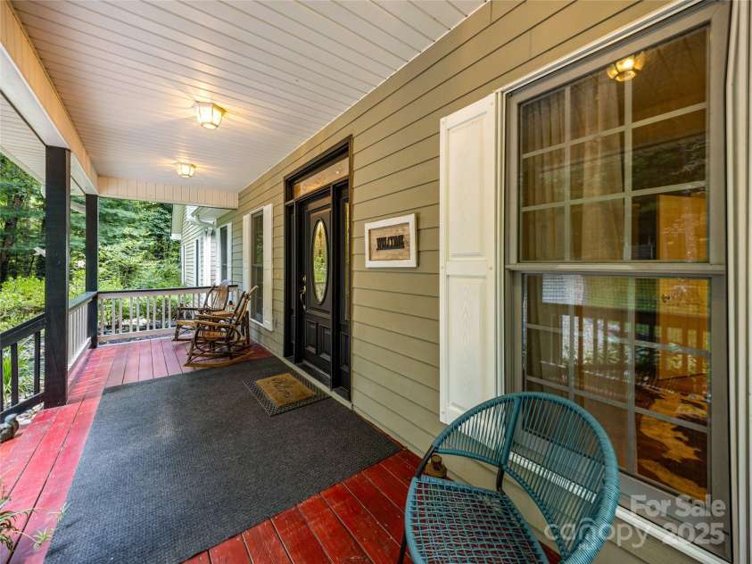 247 Big Raven Lane, Saluda, NC 28773.  MLS# CAR4272997, YatesRealty ID 32851. 