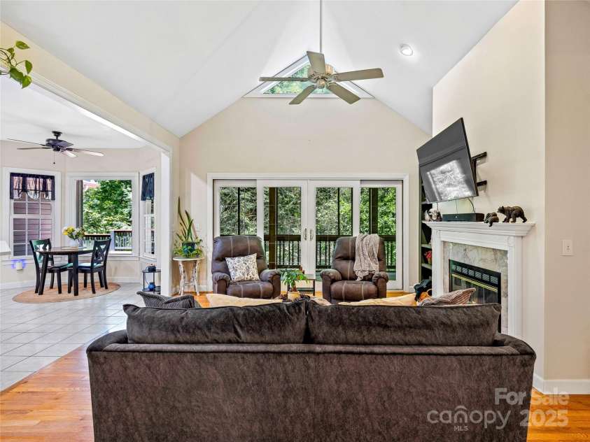 247 Big Raven Lane, Saluda, NC 28773.  MLS# CAR4272997, YatesRealty ID 32851. 