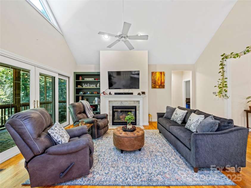 247 Big Raven Lane, Saluda, NC 28773.  MLS# CAR4272997, YatesRealty ID 32851. 