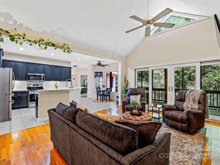 247 Big Raven Lane, Saluda, NC 28773.  MLS# CAR4272997, YatesRealty ID 32851. 