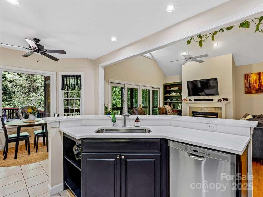 247 Big Raven Lane, Saluda, NC 28773.  MLS# CAR4272997, YatesRealty ID 32851. 
