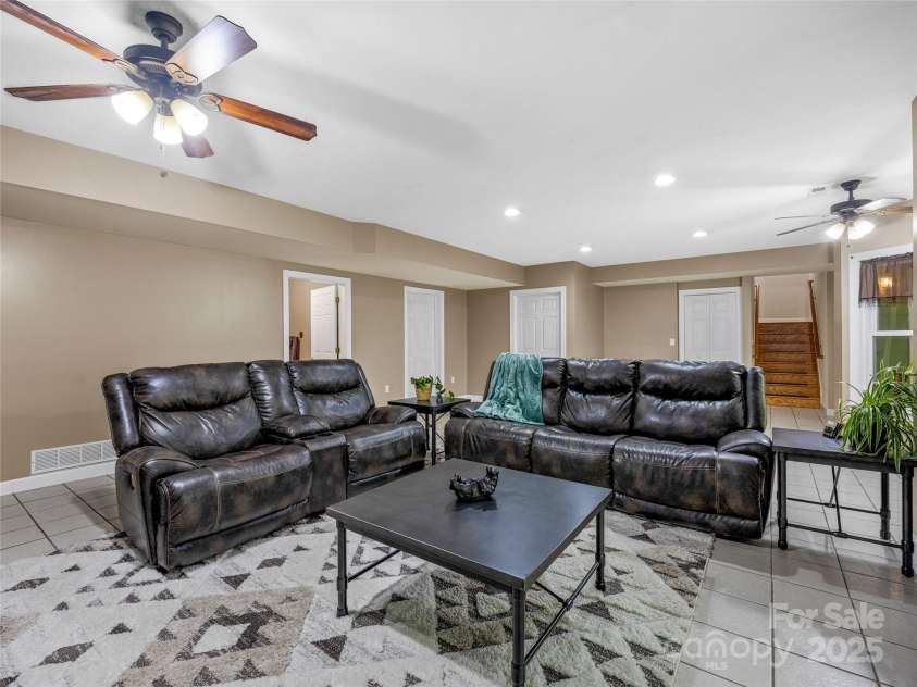 247 Big Raven Lane, Saluda, NC 28773.  MLS# CAR4272997, YatesRealty ID 32851. 
