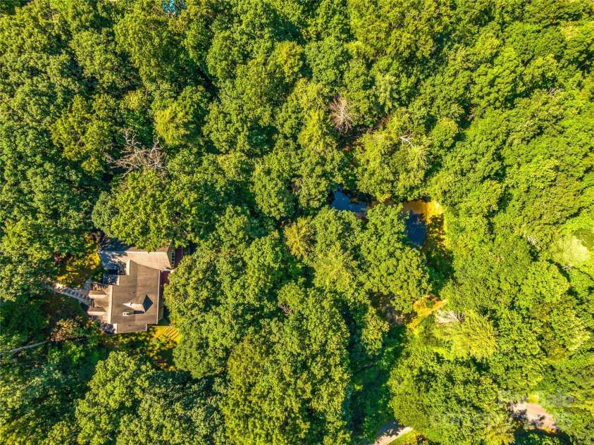 247 Big Raven Lane, Saluda, NC 28773.  MLS# CAR4272997, YatesRealty ID 32851. 