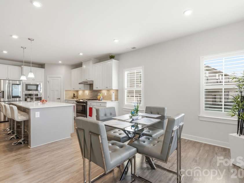 14811 Williams Place Alley, Davidson, NC 28036.  MLS# CAR4397261, YatesRealty ID 32852. 