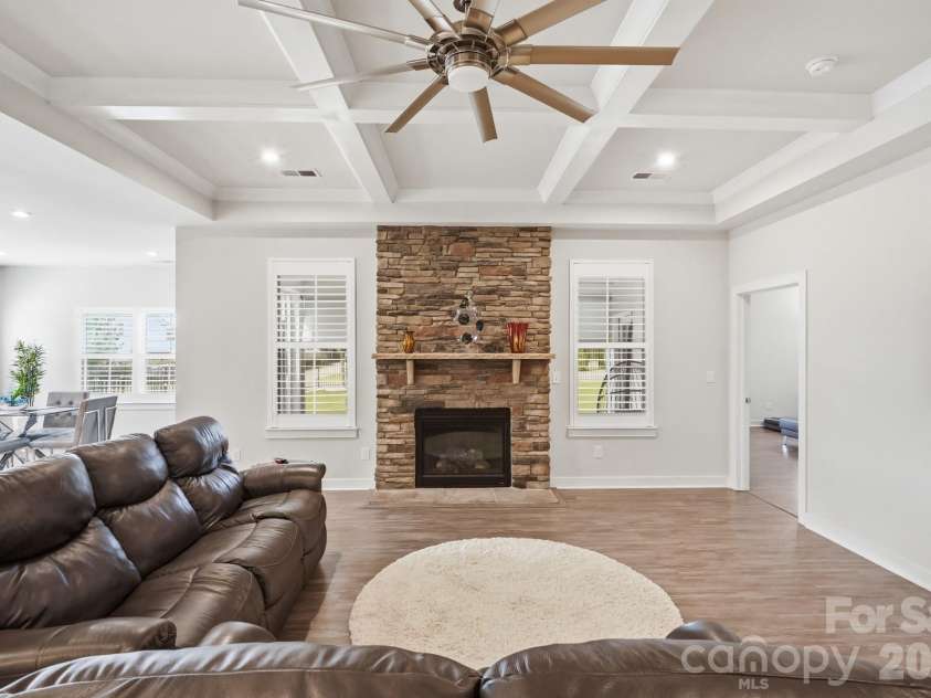 14811 Williams Place Alley, Davidson, NC 28036.  MLS# CAR4397261, YatesRealty ID 32852. 