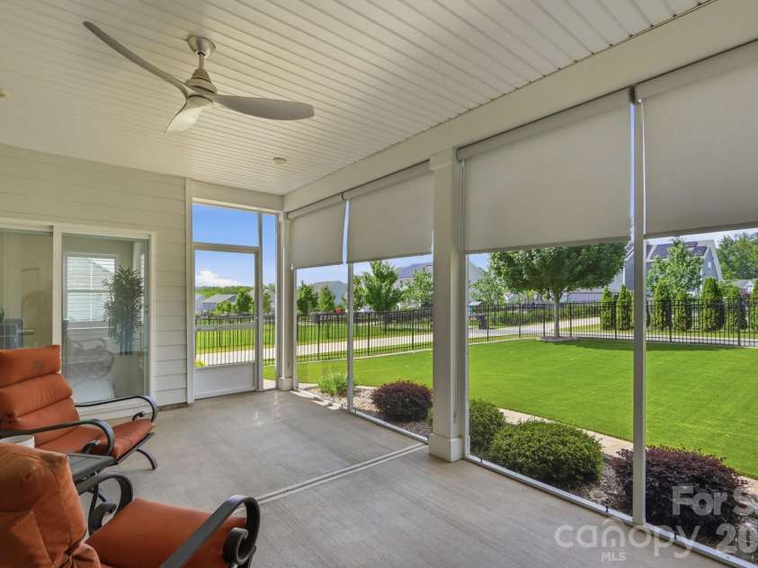 14811 Williams Place Alley, Davidson, NC 28036.  MLS# CAR4397261, YatesRealty ID 32852. 