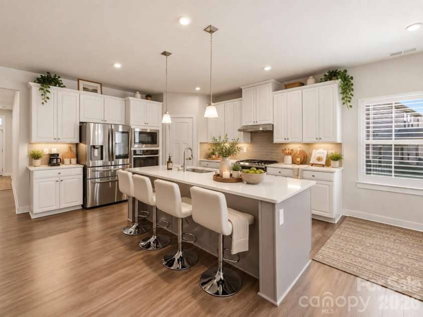 14811 Williams Place Alley, Davidson, NC 28036.  MLS# CAR4397261, YatesRealty ID 32852. AI POSSIBLITY