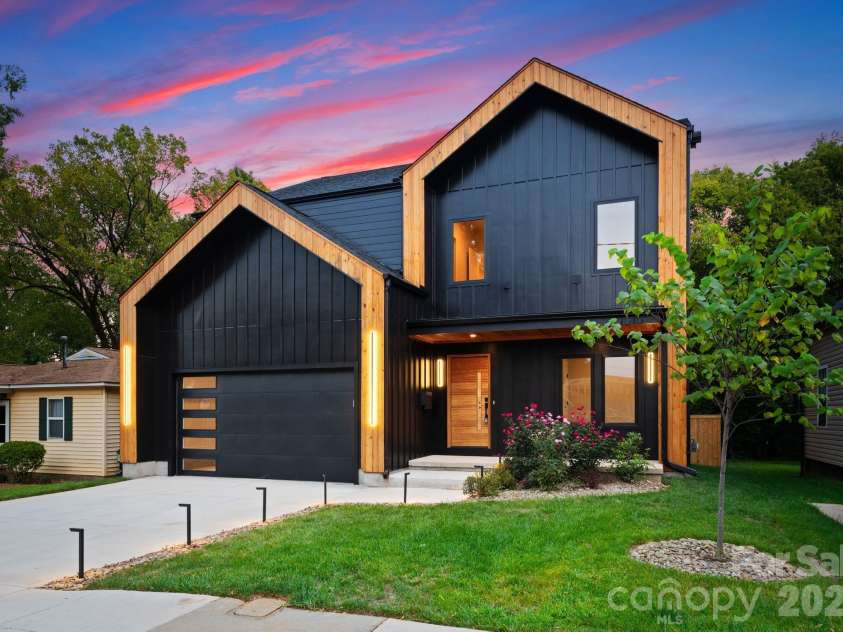 1821 Umstead Street, Charlotte, NC 28205.  MLS# CAR4394611, YatesRealty ID 32853. Photo is a representation of similar property