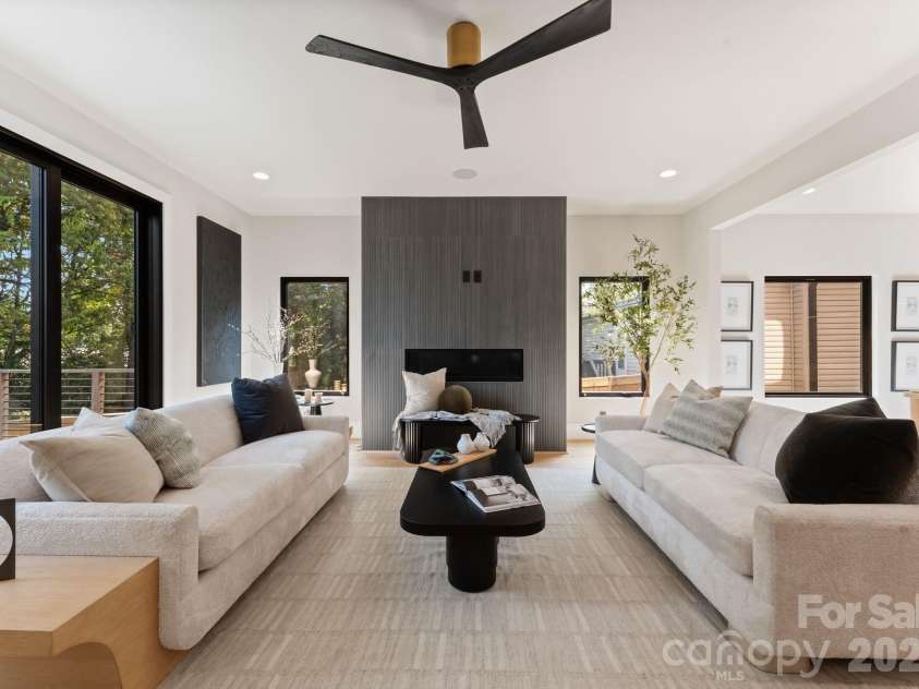 1821 Umstead Street, Charlotte, NC 28205.  MLS# CAR4394611, YatesRealty ID 32853. Photo is a representation of similar property