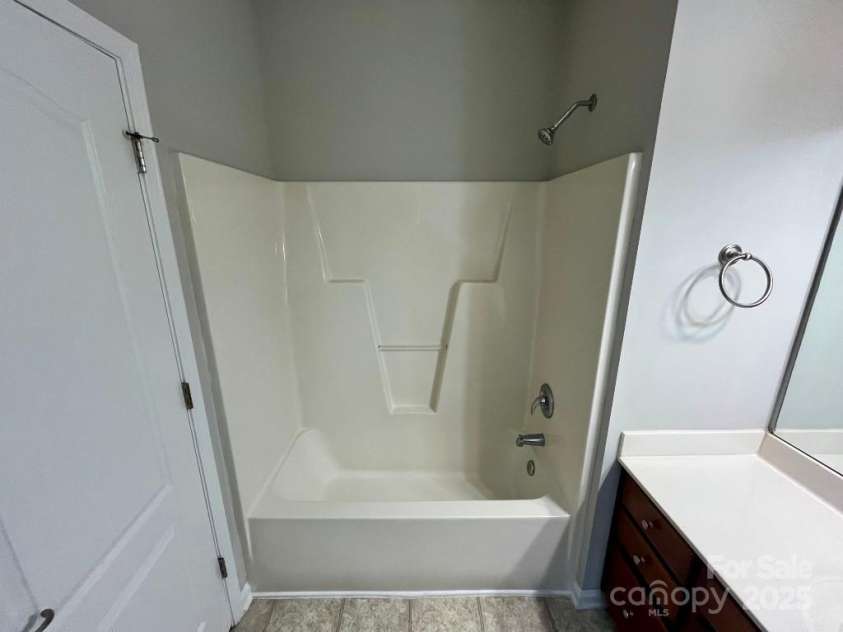 21330 Pine Street, Cornelius, NC 28031.  MLS# CAR4290186, YatesRealty ID 32854. Secondary Full Bath