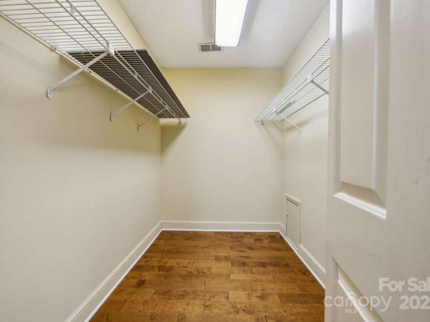 2234 Hamilton Mill Road, Charlotte, NC 28270.  MLS# CAR4261360, YatesRealty ID 32855. 
