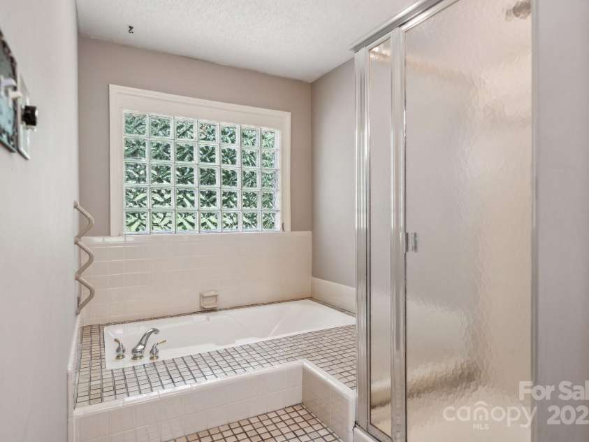 2234 Hamilton Mill Road, Charlotte, NC 28270.  MLS# CAR4261360, YatesRealty ID 32855. 