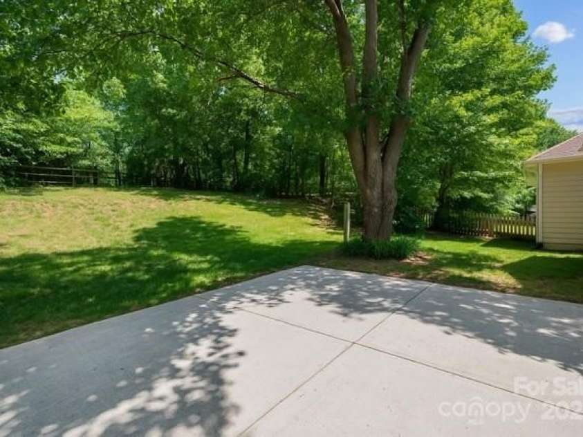 2234 Hamilton Mill Road, Charlotte, NC 28270.  MLS# CAR4261360, YatesRealty ID 32855. 