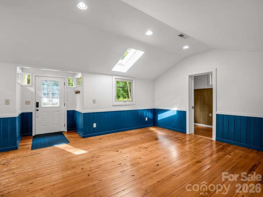701 Azalea Avenue, Black Mountain, NC 28711.  MLS# CAR4384866, YatesRealty ID 32855. 