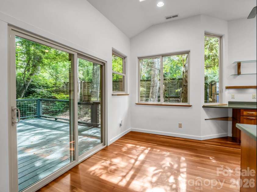 701 Azalea Avenue, Black Mountain, NC 28711.  MLS# CAR4384866, YatesRealty ID 32855. 